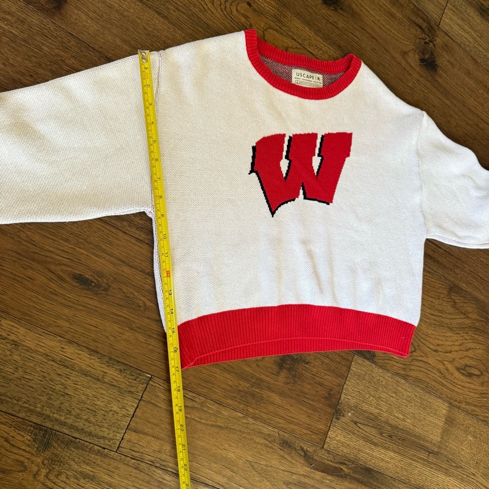 USCAPE R Wisconsin Badgers Knit Sweater Red & White Size Large - Picture 7 of 7